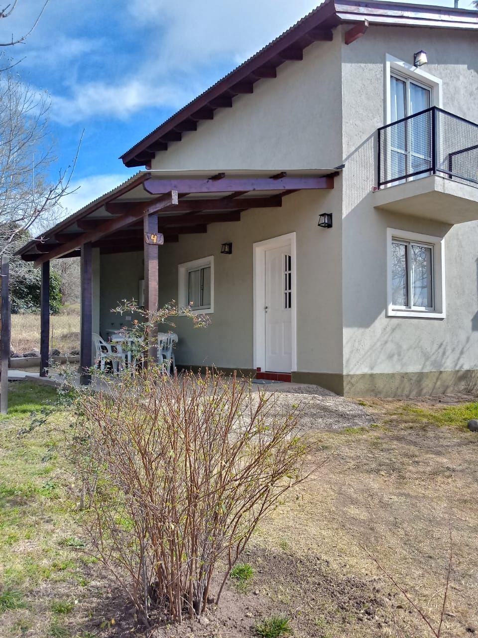 Fachada de uno de los dúplex con galería