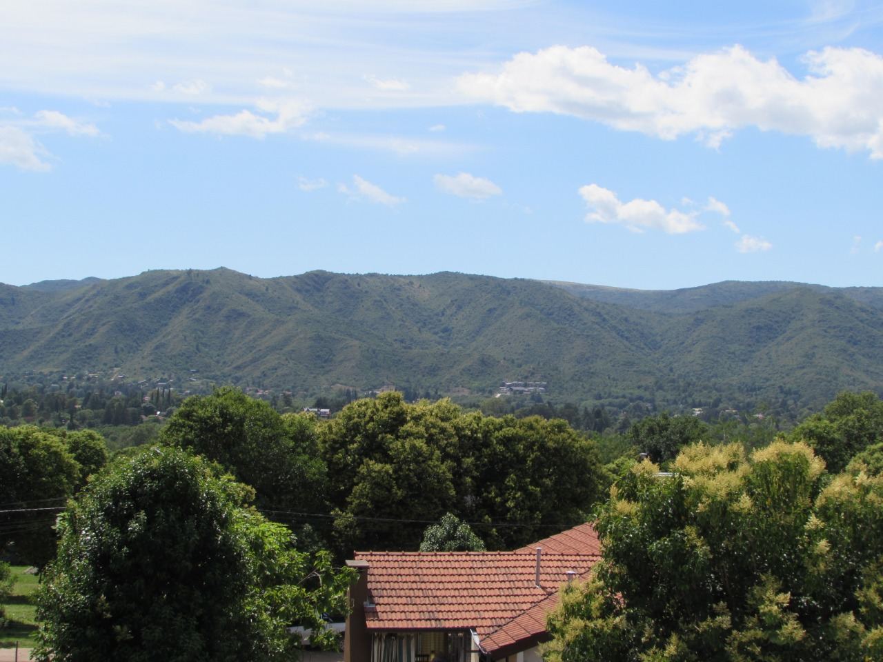 Vista de las sierras de Calamuchita desde el complejo